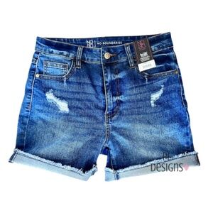 No Boundaries Denim Short Cutoff Distress NWT